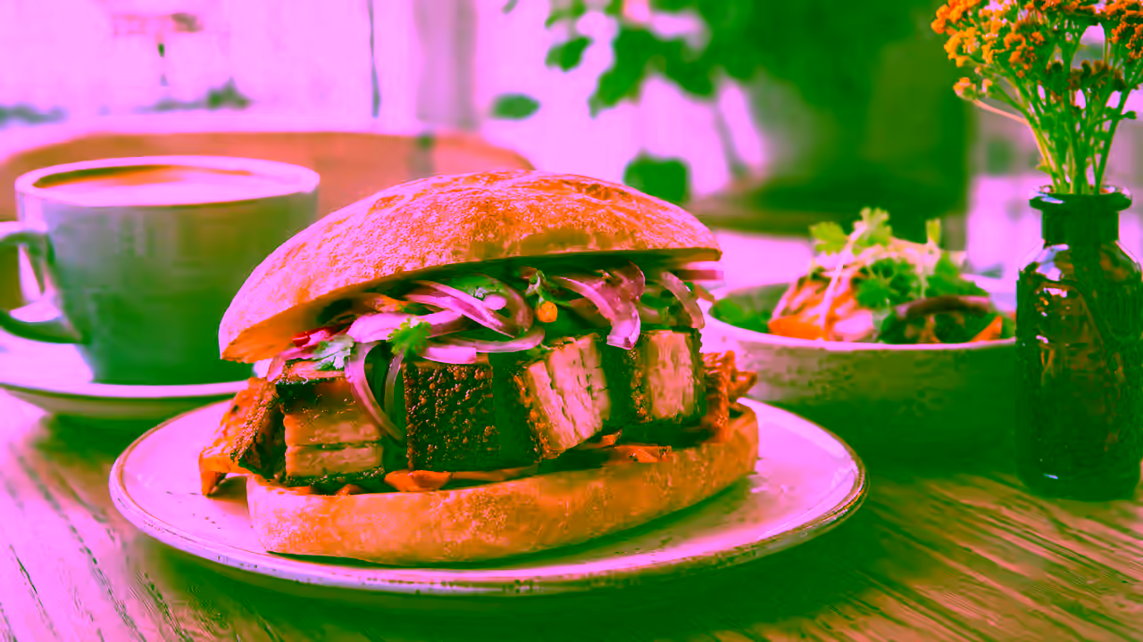 Pan con chicharrón: así entra al desayuno latino en EE. UU.: recurso visual editorial para Estados Unidos
