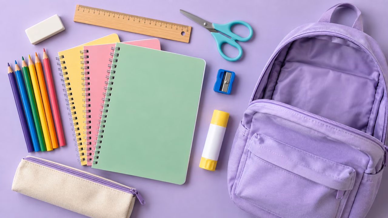 Materiales escolares para la lista para primaria