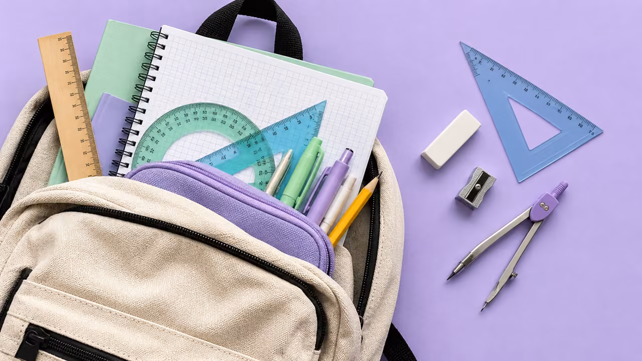 Materiales escolares para la lista para secundaria
