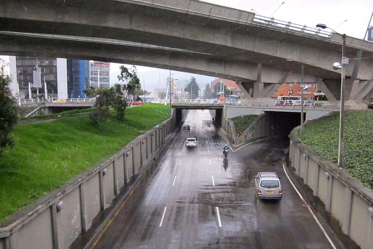 Avenida NQS, Bogotá. Fotografía de contexto local.