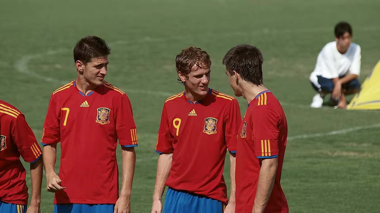 Historia del fútbol español: selección, Liga y transformación