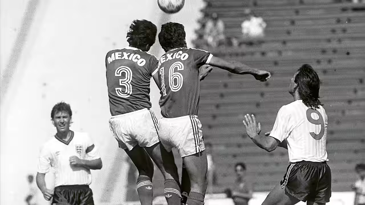Equipo histórico y primeros años del fútbol nacional